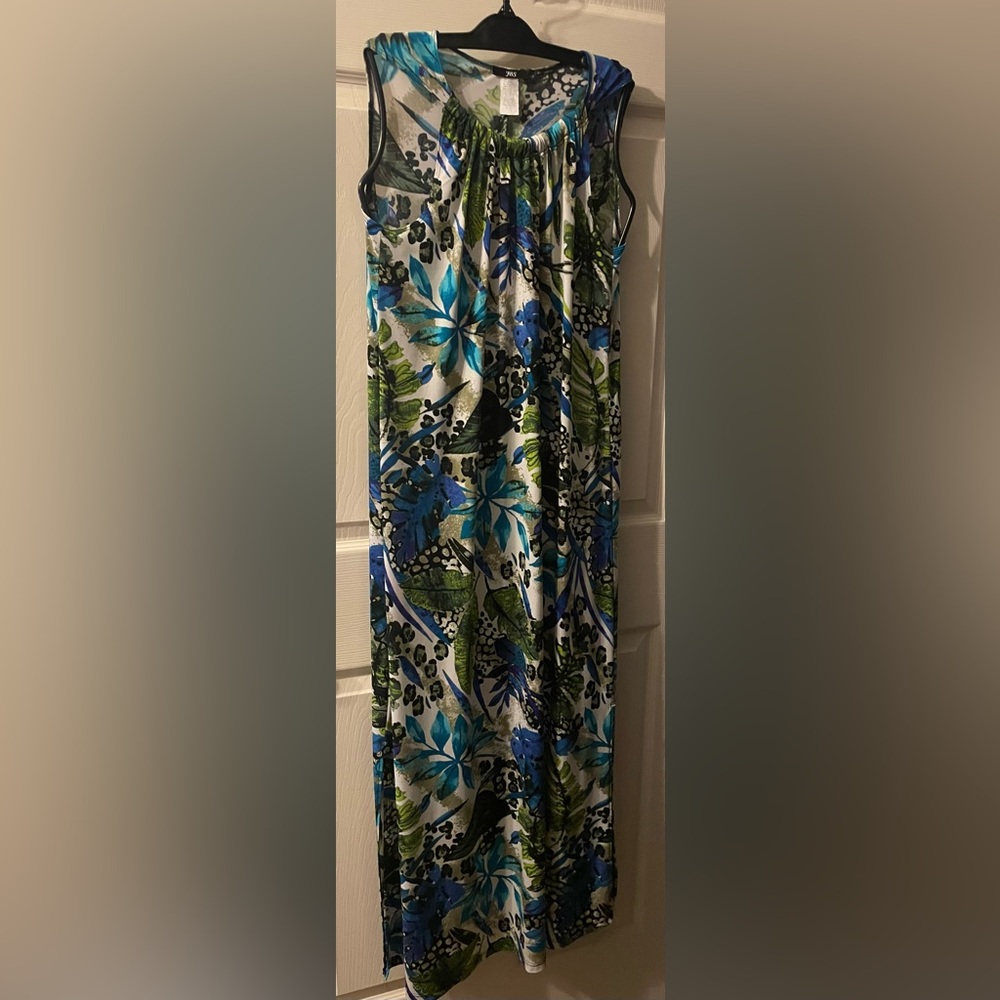 Maxi Print Dress - Picture 2 of 8